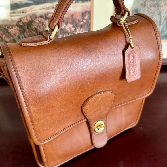 Vintage Coach Station Bag #5130 - Picture 3 of 12